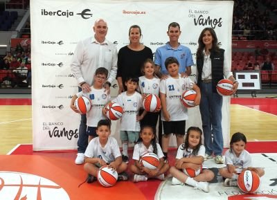 Entrega Balones Liga Escuelas Pabellón Príncipe Felipe (CB. OCTAVUS).