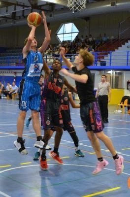 Inágen archivo CB. OCTAVUS PAVIMENTOS UTEBO JÚNIOR TERCERA.